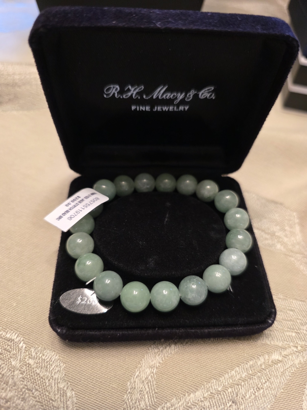 #404 Macy's Light Green Jade Bead Stretch Bracelet